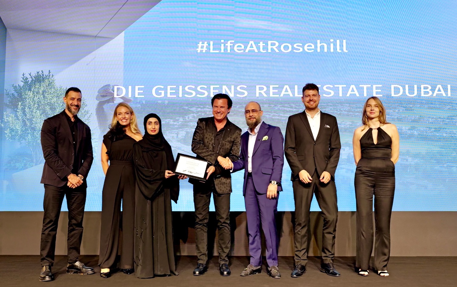 Geissens Real Estate remporte le Social Media Award à Dubaï | Die Geissens Real Estate | Luxus Immobilien mit Carmen und Robert Geiss – Die Geissens in Dubai